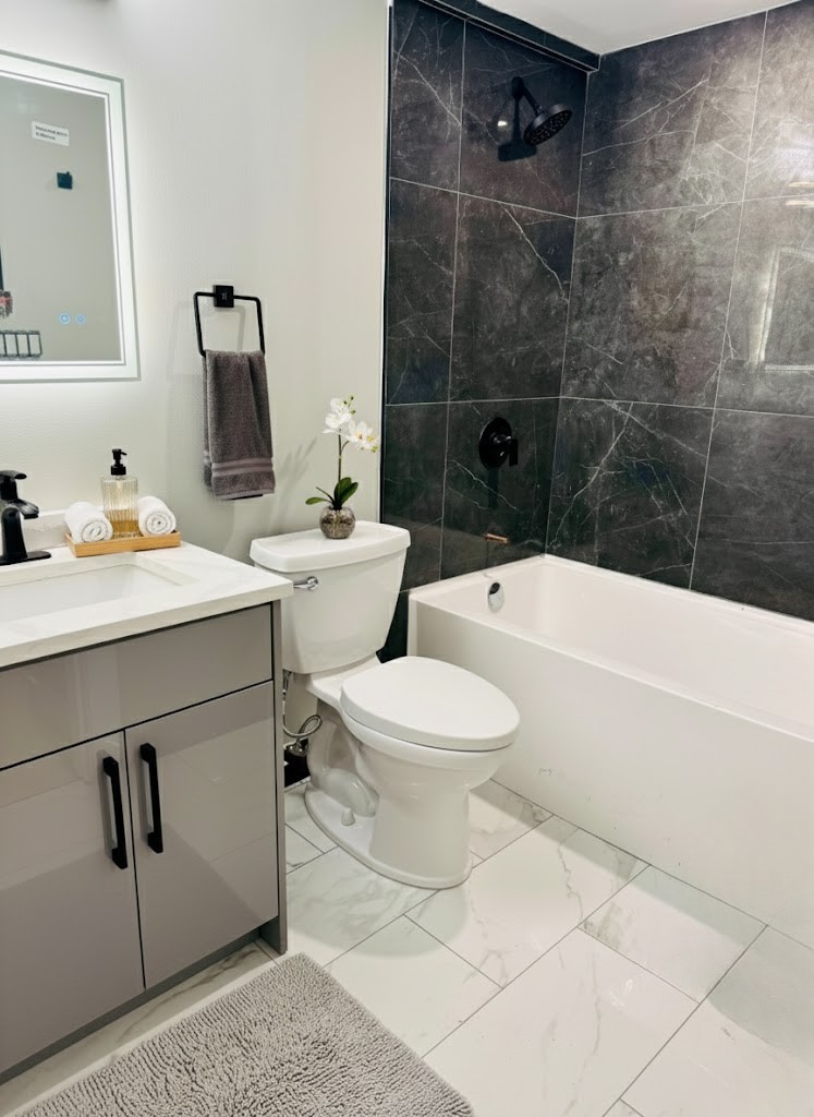 Compliance-ready 3-piece bathroom with modern fixtures